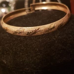 Flexible solid gold 10k bracelet